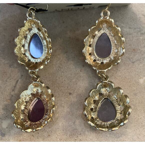 Stony Earrings - Picture 6 of 7